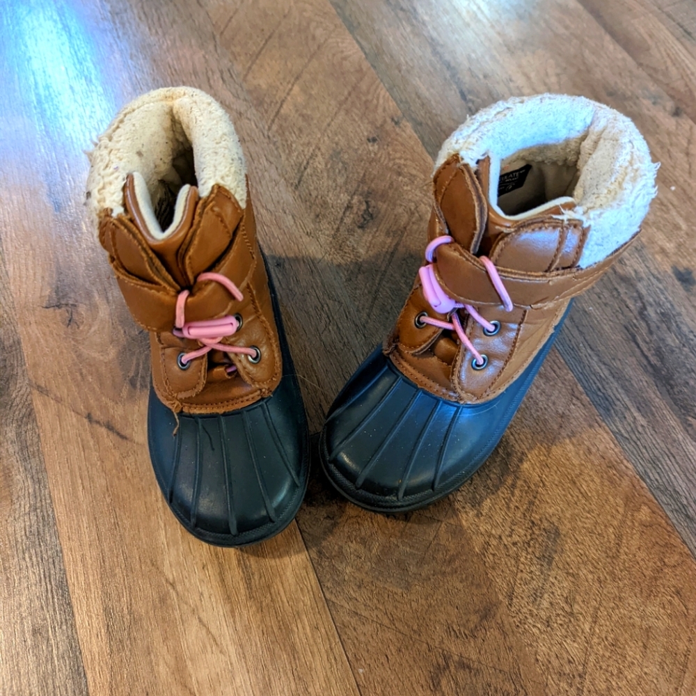 Girl winter boots